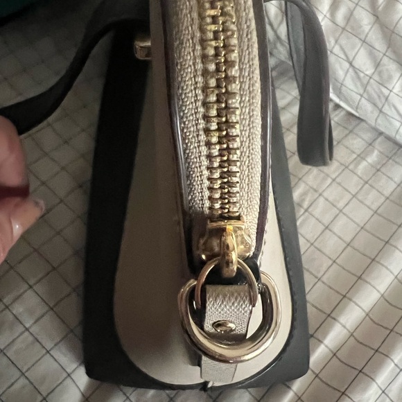 Kate spade purse - Picture 5 of 5